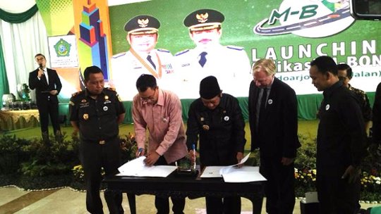 Aplikasi_M-Bonk_.jpg Aplikasi_M-Bonk_.jpg