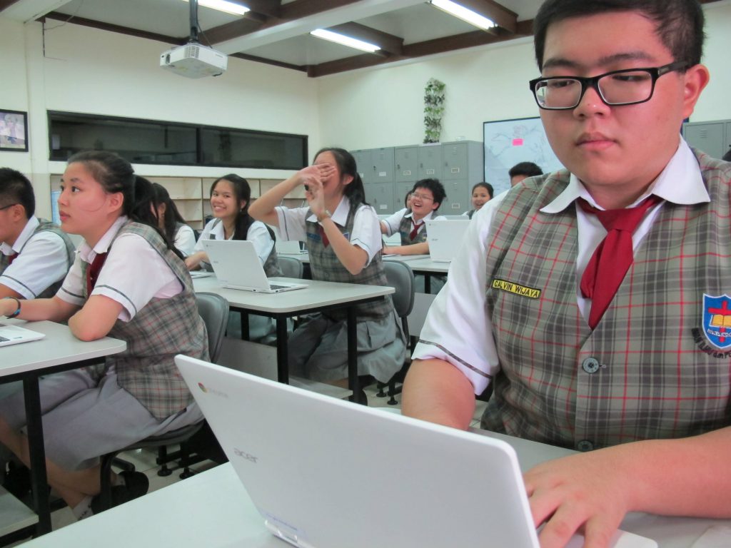 Aplikasi Sekolah Berbasis Web